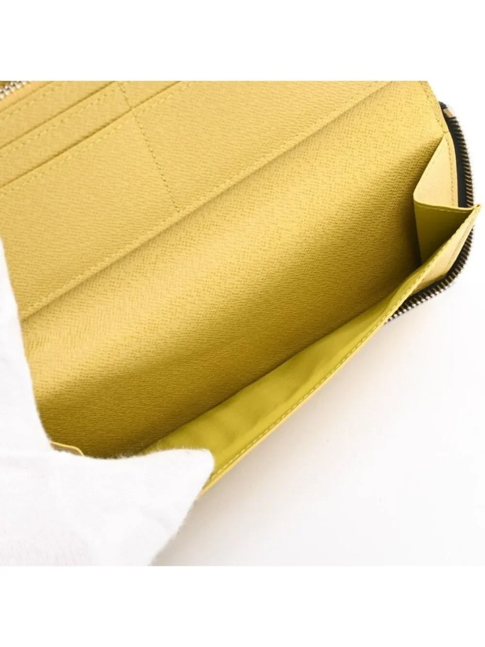 Louis Vuitton Wallet Zippy Vertical